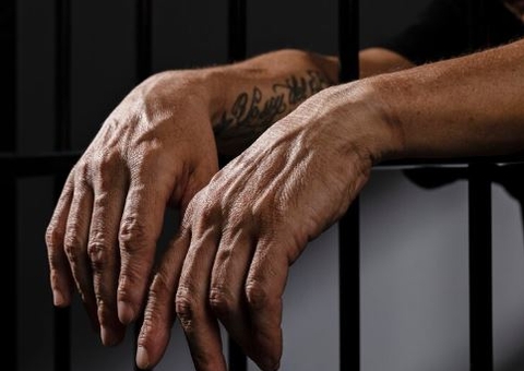 Mototaxista força mulher a tocar em seu pênis e acaba preso em Tefé