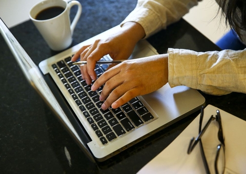 Prefeitura decreta home office para servidores do grupo de risco em Manaus