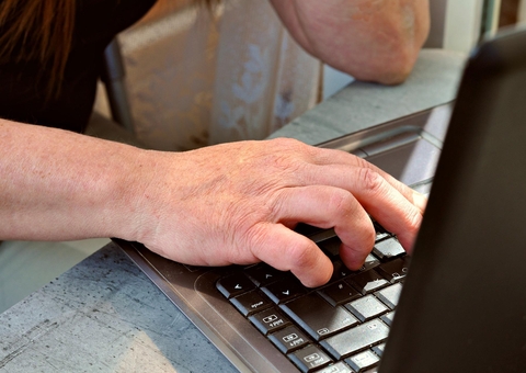 Google pretende juntar dois dos seus serviços de videochamada