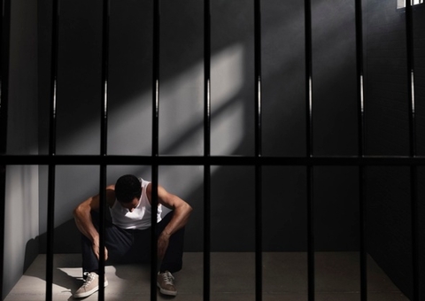 Condenado por homicídio é preso enquanto roubava cabos elétricos em Manaus