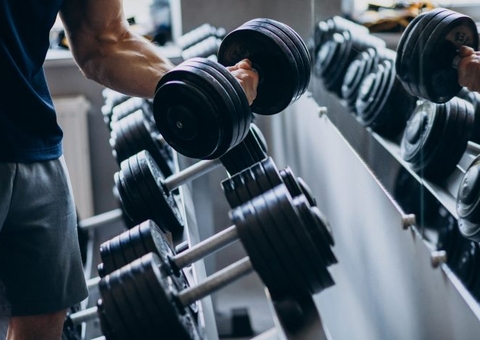 Personal trainer ganha pensão vitalícia após acidente com caminhão em Manaus