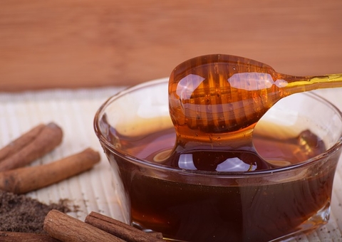 Além de combater gripe mel de abelha reduz pressão e colesterol