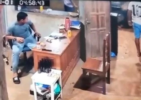 Homem mata rival com 20 facadas durante discussão em bar no Amazonas 