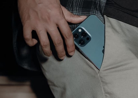 Operação Enxurrada: Servidor da Funasa tem celular apreendido pela PF em Manaus