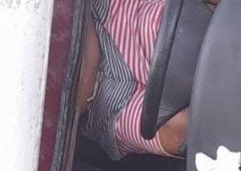 Homem morre preso às ferragens de carro durante acidente em Manaus 