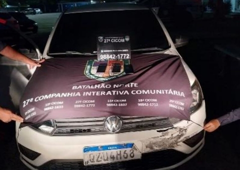 Assaltantes causam destruição ao atingirem vários veículos durante fuga no Novo Aleixo 