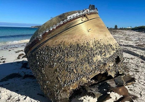 Praia é interditada após o encontro de objeto misterioso vindo do espaço