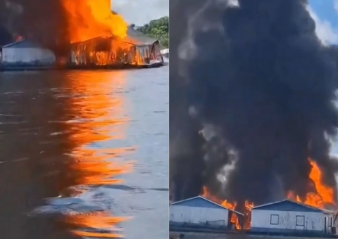 Flutuantes comerciais são destruídos em incêndio no interior do Amazonas