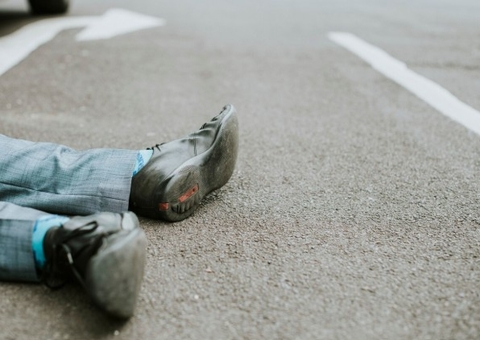 Idoso morre ao ser atropelado por motocicleta na Avenida das Torres