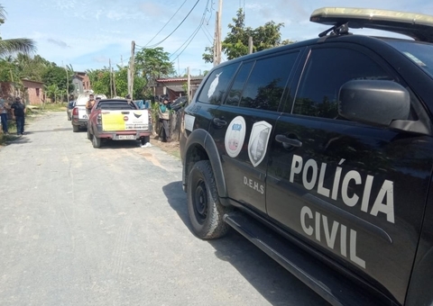 Filho encontra o pai morto no quintal de casa em Manaus 