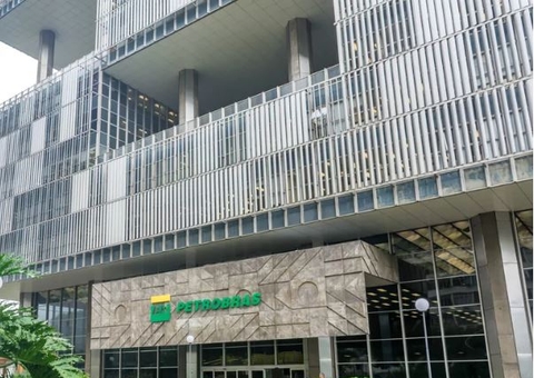 Petrobras abre inscrição para concurso com mais 300 vagas e salários de R$ 5,5 mil
