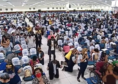 Igreja de Valdemiro Santiago reúne multidão em culto após liberação no STF 