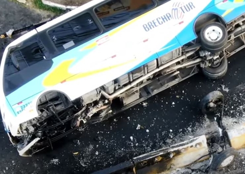 Quatro pessoas ficam feridas em acidente com rota do Distrito em Manaus