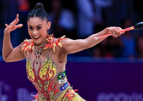 Bárbara Domingos garante vaga na final da ginástica rítmica