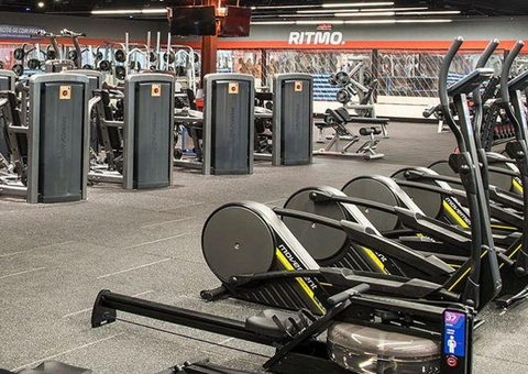 Academia deve indenizar cliente por cobrar mensalidade na pandemia em Manaus