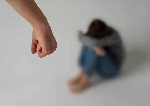 Homem tenta estrangular ex em Manacapuru; mulher está de resguardo