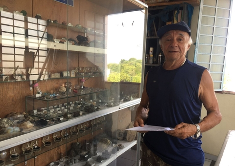 Geólogo alerta para contaminação da água e do ar com incineração de balsas 