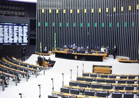 Sem acordo por vale-gás, votação no Congresso é adiada