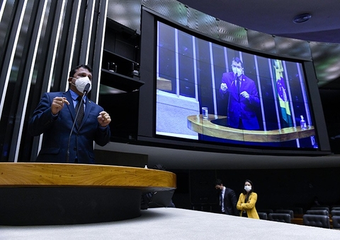 Congresso mantém veto a fornecimento obrigatório de quimioterapia oral