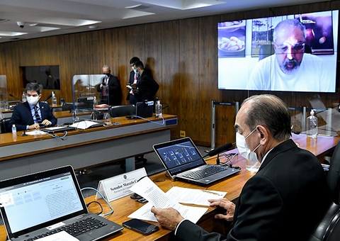Comissão de Educação aprova convite a ex-ministro Weintraub