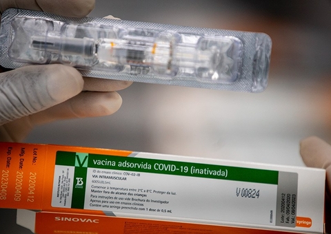 Empresas não são mais obrigadas a doar parte das vacinas de covid-19 compradas