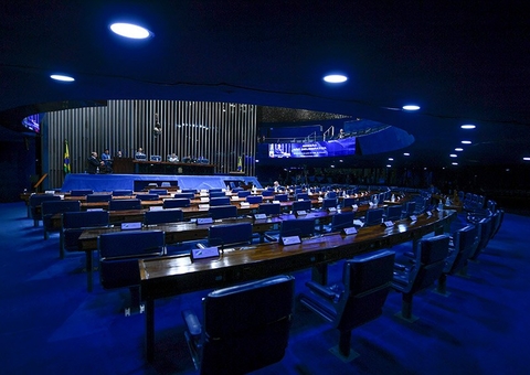 Plenário inicia análise da PEC sobre drogas nesta terça-feira