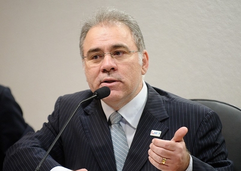 Médicos entregam protocolos sobre oxigênio e intubação a ministro da Saúde