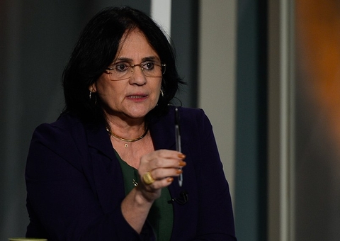 Damares presta esclarecimentos ao CDH sobre nota contra passaporte e vacinação infantil