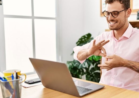 Sesc Amazonas oferta 21 vagas para curso básico de Libras