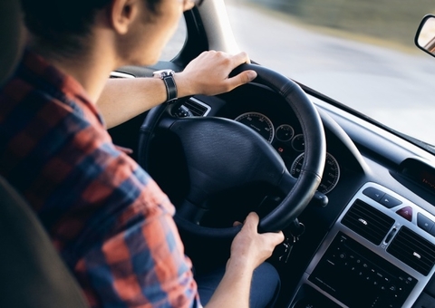 Motoristas recebem notificação antecipada de multas em novo serviço