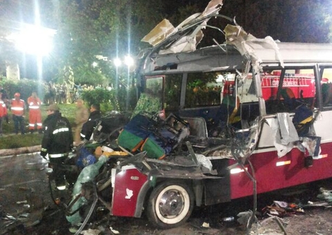 Tragédia de 28 de março completa 7 anos; vítimas são homenageadas em Manaus