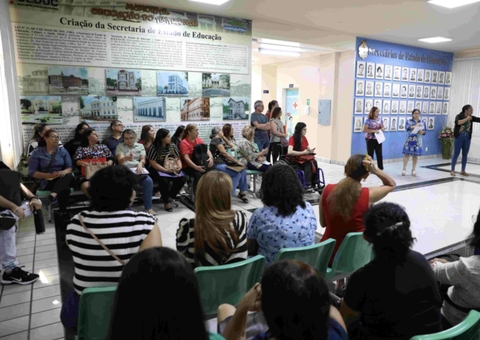 Seduc convoca mais 5 mil professores aprovados em PSS