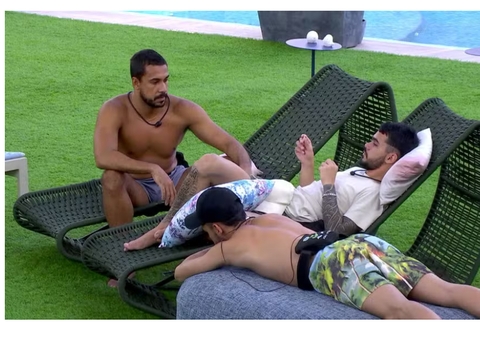 Gêmeos levam bronca por tentarem decidir VIP no ‘par ou ímpar’