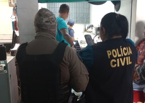 Homem é preso ao vender celulares roubados em mini shopping na Compensa