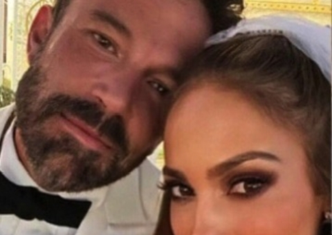 Jennifer Lopez e Ben Affleck assinam divórcio após 2 anos