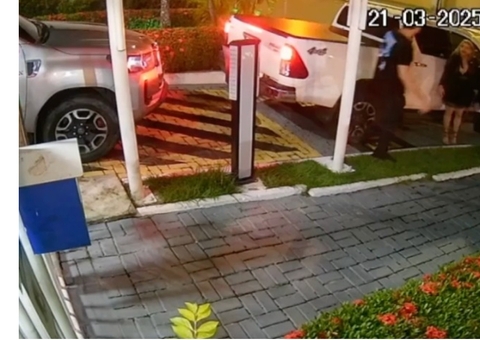 Dono de motel surta e atira em carro de empresário em Manaus; vídeo 