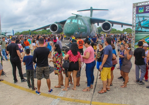 Com várias atrações, "Domingo Aéreo" acontece hoje em Manaus