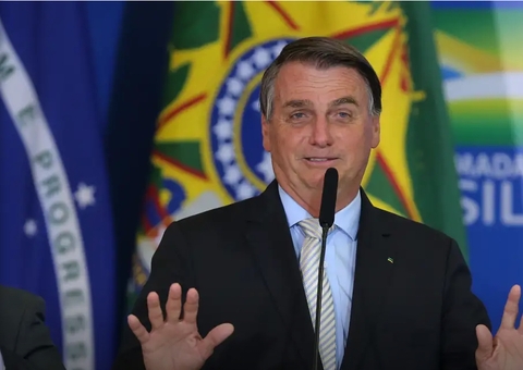 Defesa de Bolsonaro tem argumentos rejeitados em 1º dia de julgamento