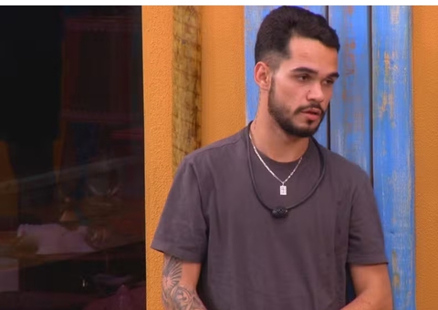 João Pedro pede desculpas à Vitória Strada após discussão