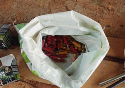  Polícia apreende três espingardas e mais de 70 cartuchos em Coari