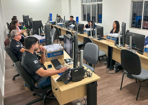 Em 2 dias, SSP entrega mais de 200 celulares roubados aos donos em Manaus