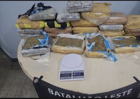 Homem é preso com 23 kg de drogas no Novo Aleixo