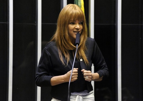 Conselho de Ética discute caso da deputada Flordelis nesta terça