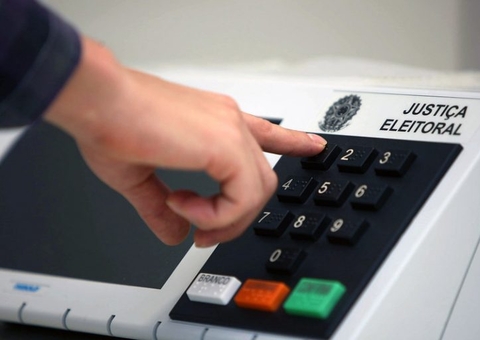 Representantes de 11 partidos recusam voto impresso