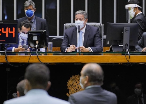 Câmara aprova texto-base da PEC Emergencial em primeiro turno 