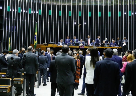 Câmara aprova a igualdade salarial entre homens e mulheres