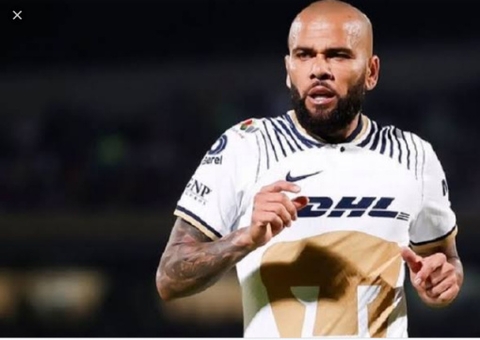 Pumas rescinde contrato com Daniel Alves por justa causa após prisão