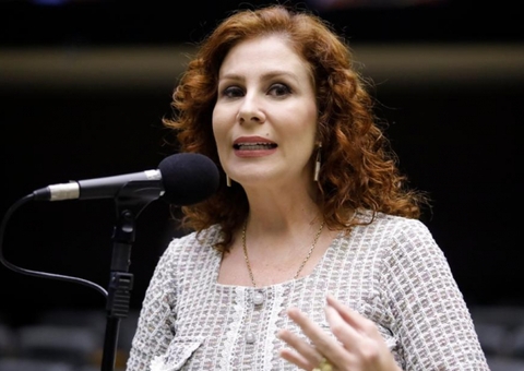 STF tem maioria para condenar e cassar deputada Carla Zambelli
