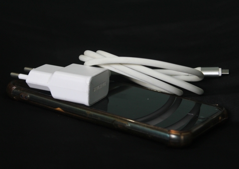 Carregador quente pode explodir? Saiba como prevenir