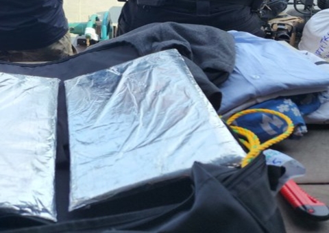 PF prende homem que transportava drogas em mala no Amazonas